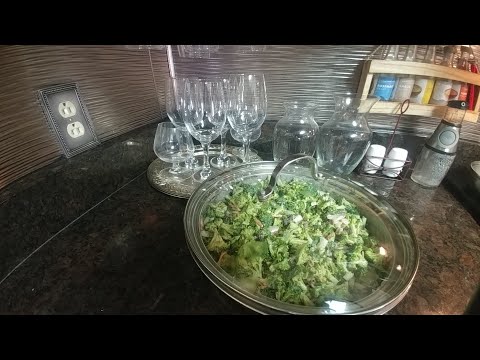 Sides: Fresh Broccoli Salad!