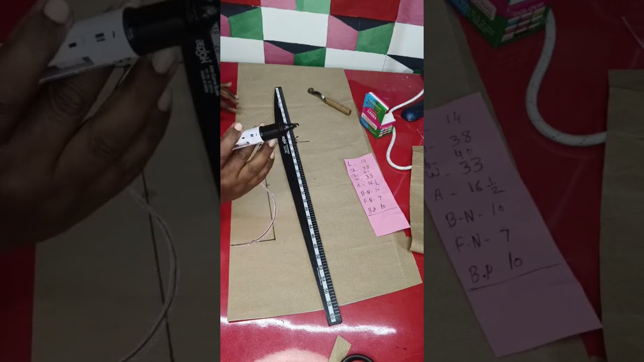 Katori blouse ki cutting ✂️ ब्लाउज काटने का  आसान तरीका/how to blouse cutting