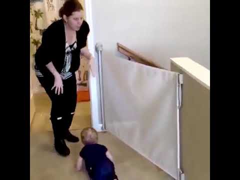 portable kids &pets safety door guard