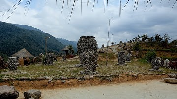 KHÁM PHÁ CÁNH ĐỒNG CHUM RƯỢU CẦN BẰNG ĐÁ CUỘI LỚN NHẤT TÂY BẮC TẠI BẢN KẺ, XÃ NGỌC CHIẾN, MƯỜNG LA