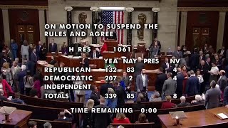 US House approves spending bill to avert shutdown | REUTERS