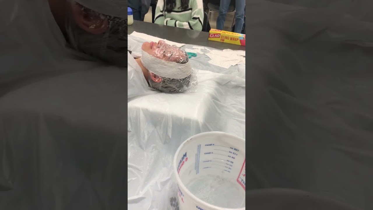 Teaching how to make a full face plaster mask Part 1 of 3