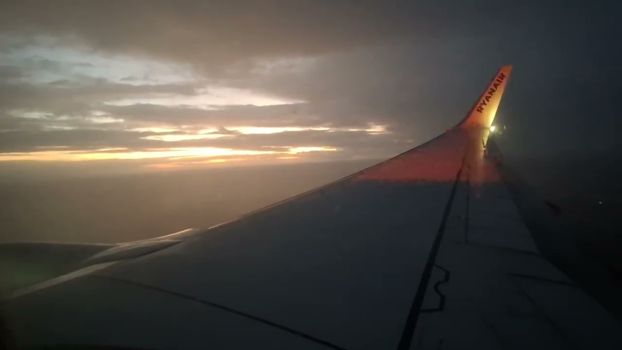 Ryanair | Boeing 737-800 | Landing at London Stansted Airport (STN)
