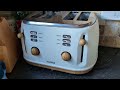 Take a close look at this VonShef Toaster (Cream)