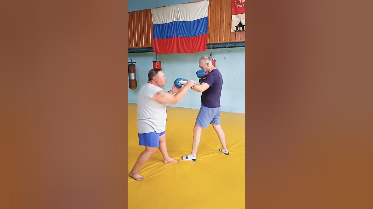 "Кросс, оверхенд, удар с потолка" #бокстренировки #боксерскийклуб # ...
