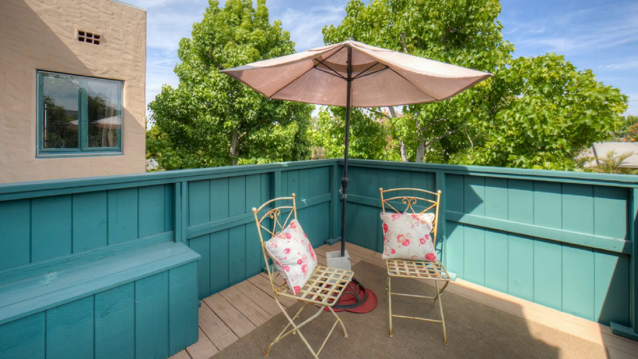 390 Carroll Park E Long Beach, CA 90814