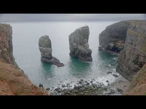 Stack Rocks in Pembrokeshire, Wales 4K TV Art | 1 Hour Ocean Sounds