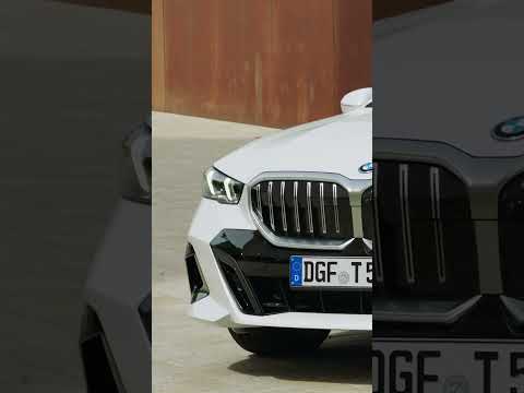 국내 출시 희망하는 BMW 530e 투어링 / BMW 530e <strong>TOURING</strong> WALKAROUND