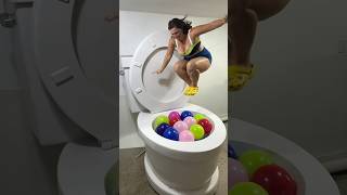 Which Splash Is The Biggest In The Worlds Largest Toilet Balloon Toilet #Shorts