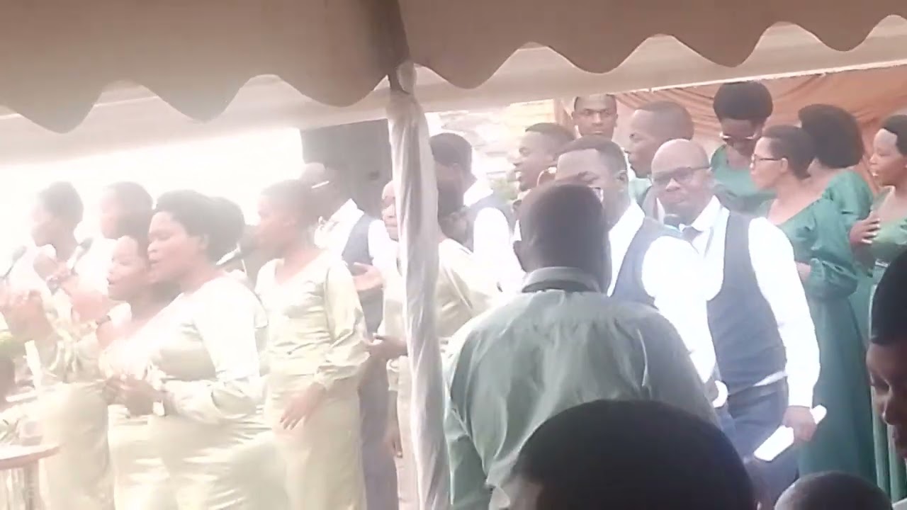 nkaraho   bya korari   yigitarama Imana uduhani umugisha mwakoze kudutaramira 