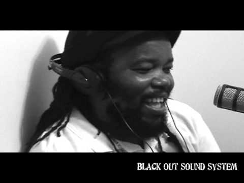 MICHAEL FABULOUS_:BLACK OUT SOUND _EASY REGGAE SHO...