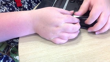 Tour of Braillenote Apex BT- What is on the Right Hand Side?