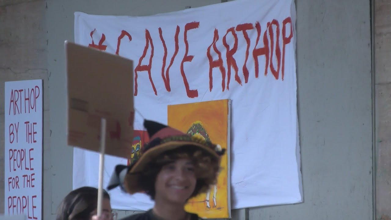 Fresno ArtHop outdoor vendors defy city's decision, indoor vendors impacted