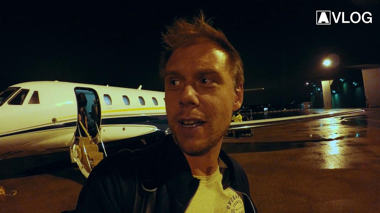 Armin VLOG #15: Between the Pyramids