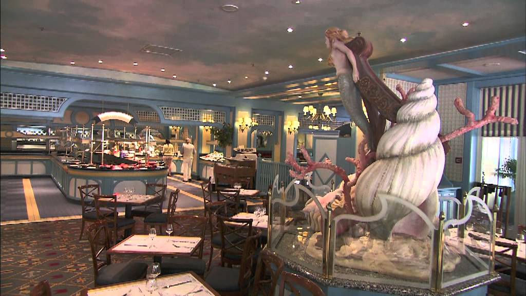 Disney Hotel Newport Bay Club with World Travellers