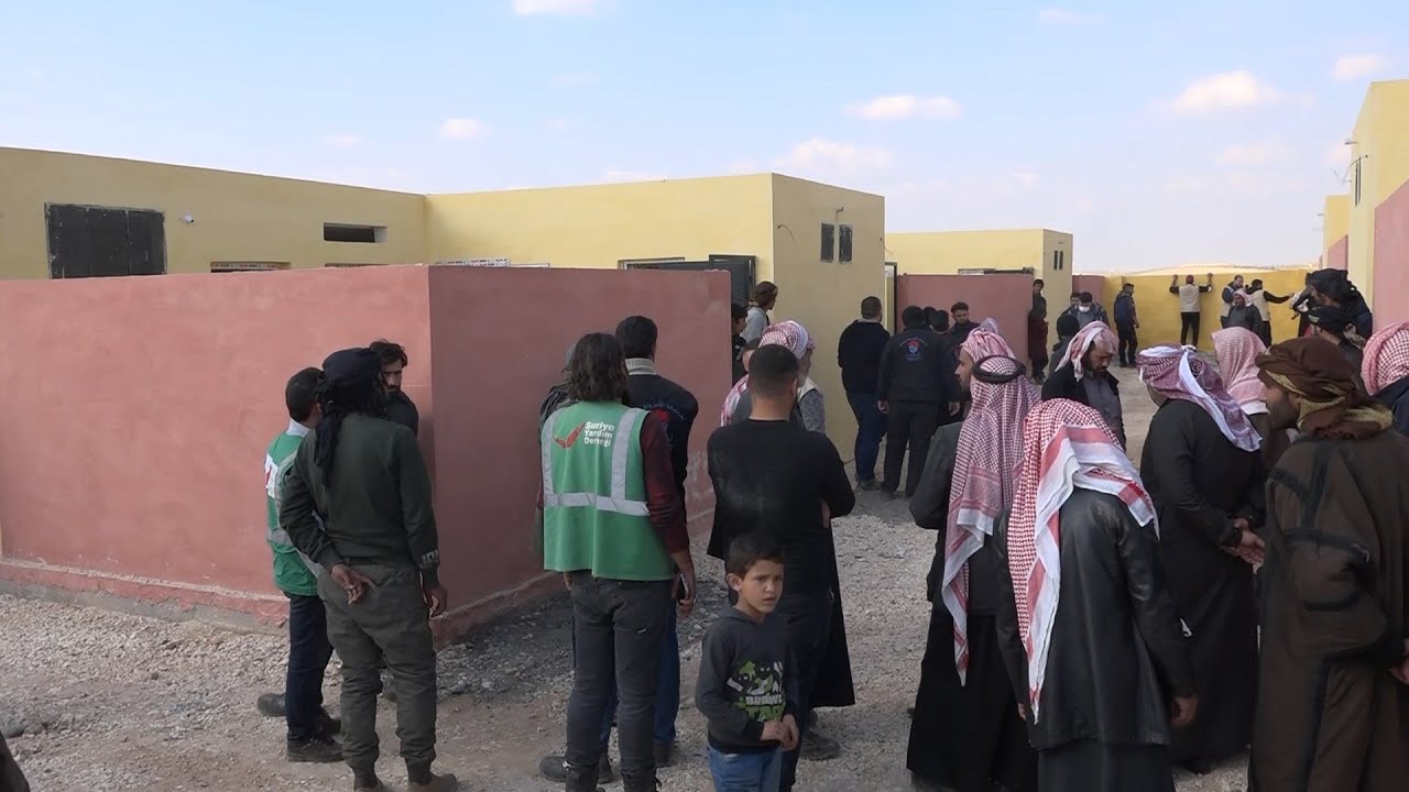 الشقق السكنية بديلا عن المخيمات العشوائية في الشمال | لم الشمل