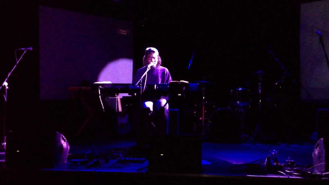 Dev Hynes / Blood Orange covers Solange's "Some Things Never Seem to Fucking Work"