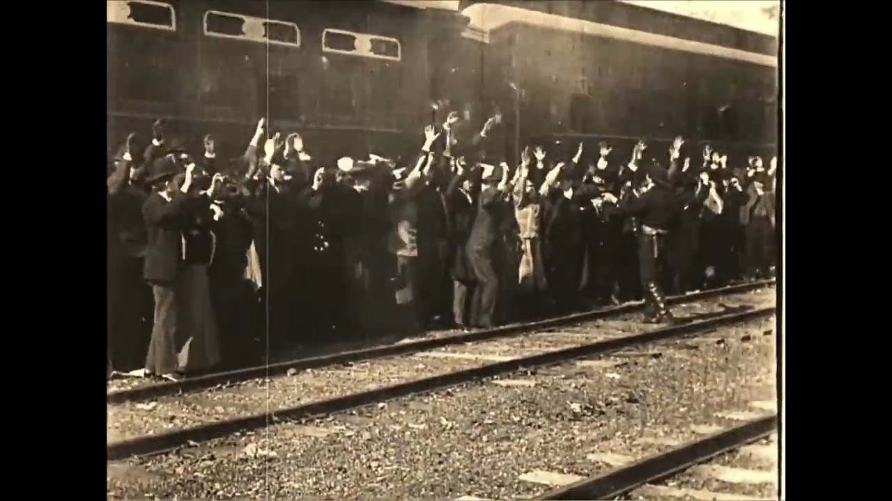 The Great Train Robbery (1903) / Edwin S. Porter / First Western Movie