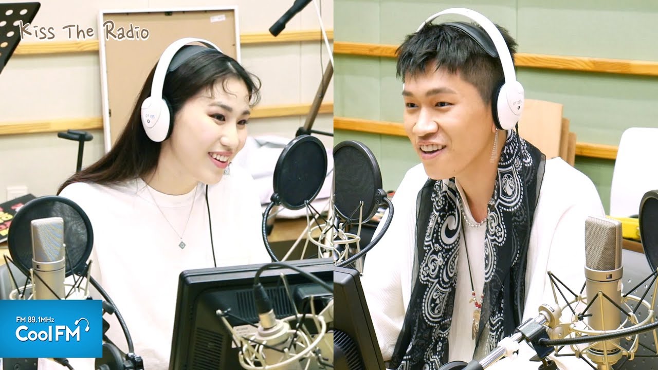 크러쉬(CRUSH) & Hoody(후디)  한 소절 라이브 /180503[키스 더 라디오]