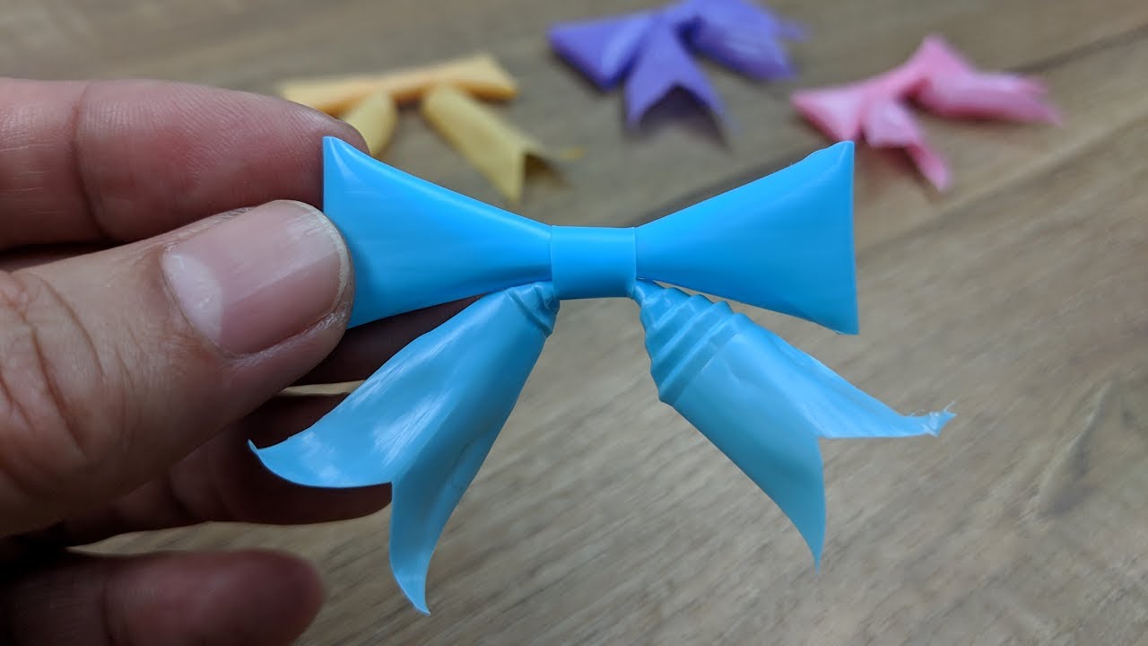 How to Make a Ribbon Bow from a Plastic Straw - Thaitrick