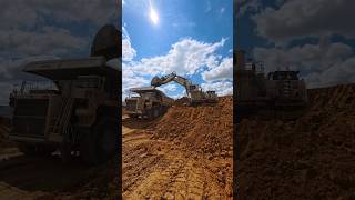 Diesel Liebherr R9300 Excavator Loading Terex Haul Truck