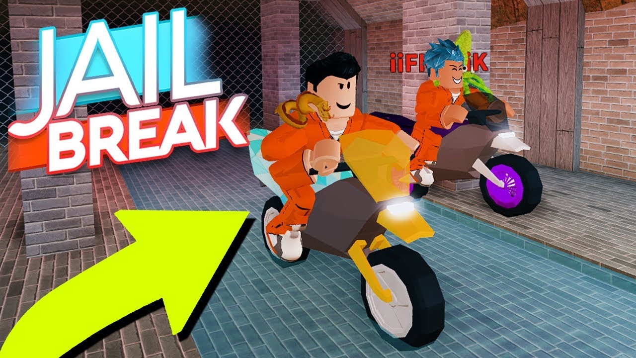 RACING MOTORCYCLES INSIDE THE UNDERGROUND SEWERS!! (Roblox Jailbreak)