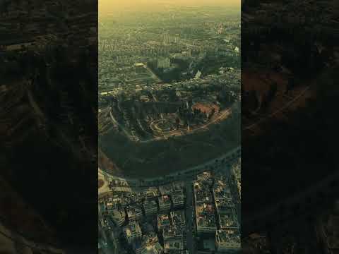 مدينة حماة وقلعة حماة من الاعلى حماة سوريا قلعة حماة