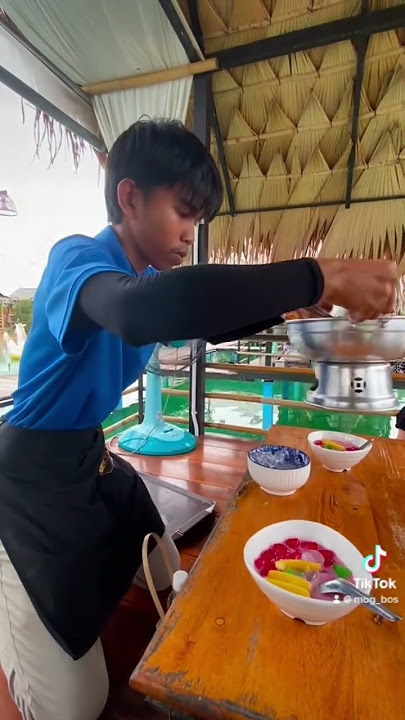 Jalan2 Hatyai-Jom try mkn kat Ku Tao Hanging Leg Noodle. Portion SANGAT2 BESAQ GAIS