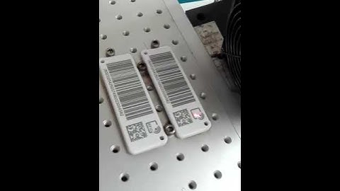 Fiber laser marking machine for bar code QR code laser logo printing on plastic