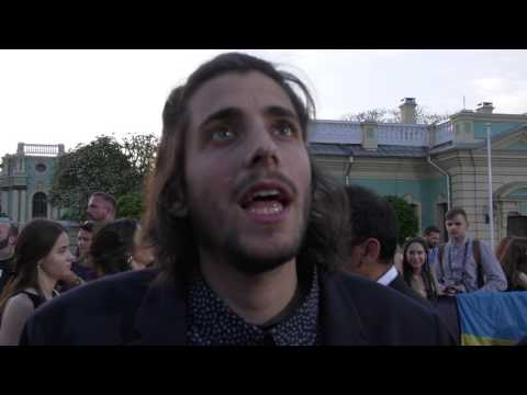 Roter Teppich: Interview mit Salvador Sobral (Portugal)