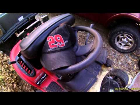 Video: Hoe verander je een starter op een Troy Bilt zitmaaier?