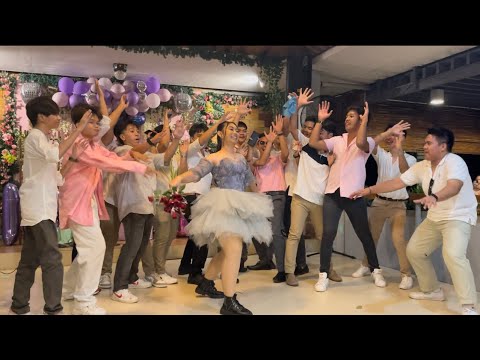 Modern Debut 18 Roses and Dance (Jasmine @ 18 ) - YouTube