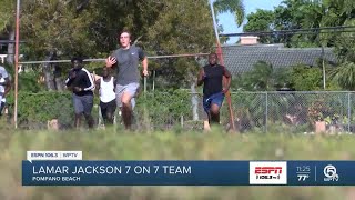 Lamar Jackson gives back to area