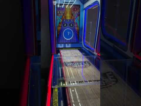 Auf YouTube findest du die angesagtesten Videos und Tracks. Außerdem kannst du eigene Inhalte hochladen und mit Freunden oder gleich der ganzen Welt teilen.