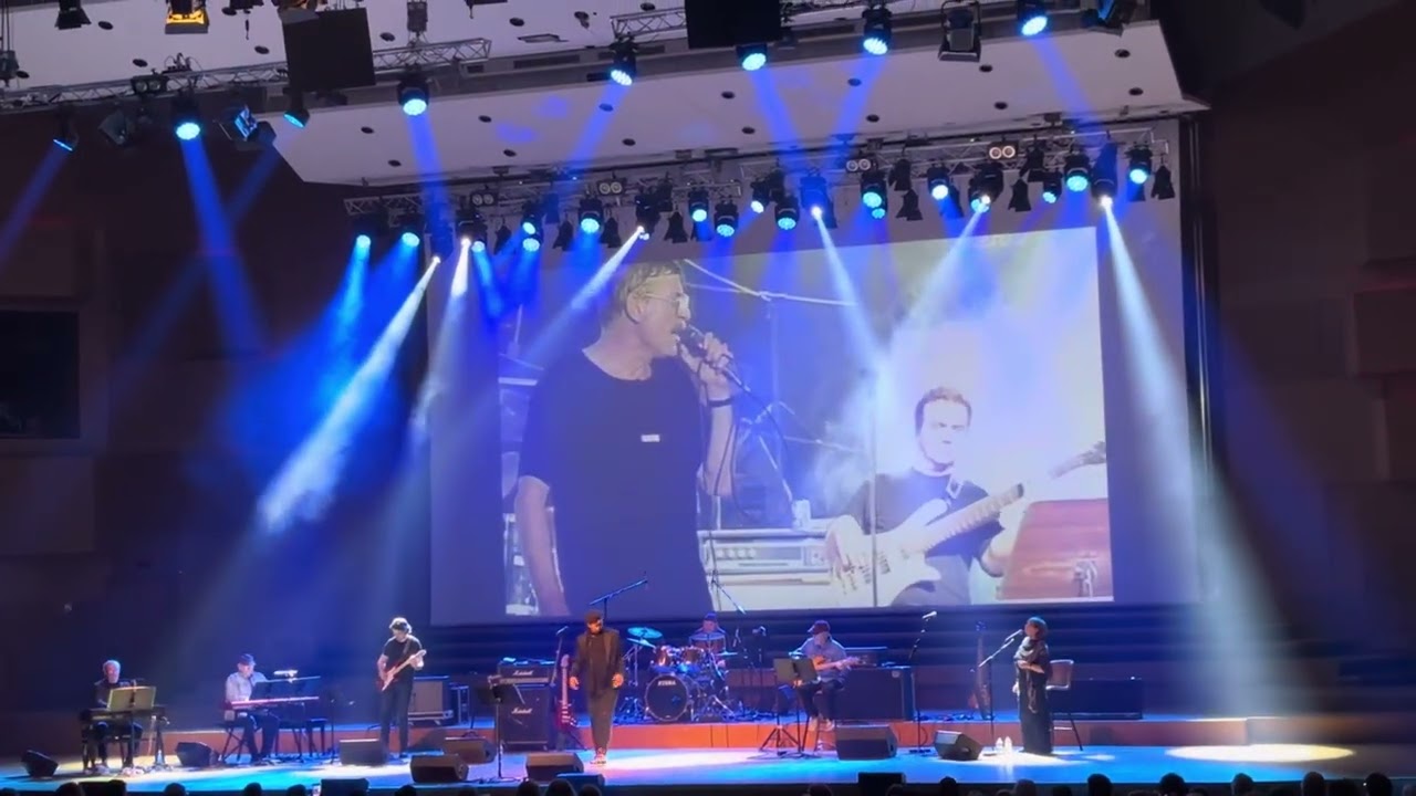 Indexi i prijatelji - Pruzam ruke / Seid Memic Vajta