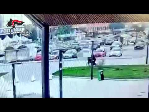 Brutale rapina a donna disabile e figlia: arrestato 23enne -VIDEO-