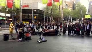 Tash Sultana  - Brain Flower @ Melbourne CBD H&M Gpo Building chords