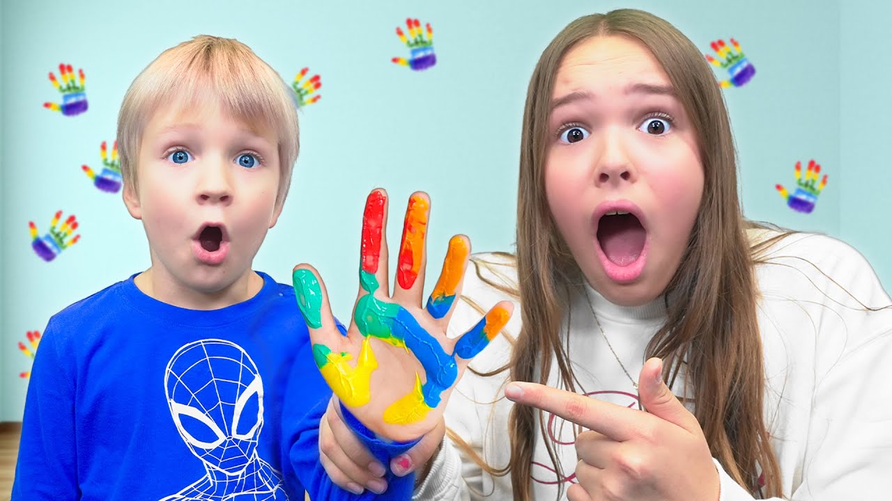 Amelia, Avelina, Akim & Arthur cleaning their room adventure.