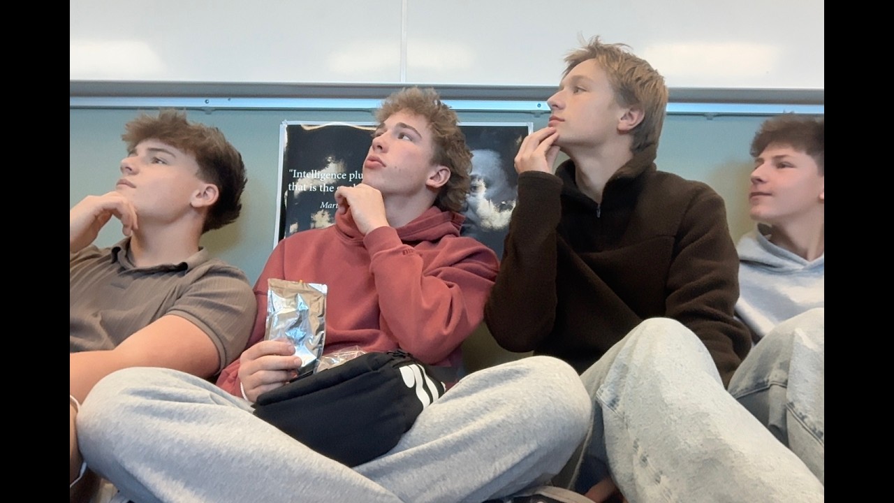 Magic tricks+Gummy bears in school