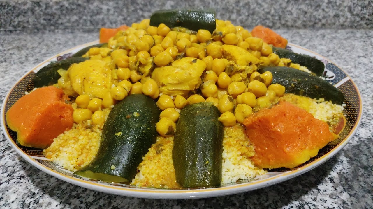 كسكس الخضر بالدجاج على الطريقة المغربية 😋🍲