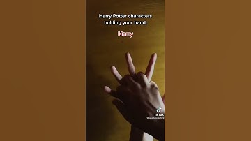 how people at hogwarts hold your hand. #shorts #harrypotter #dracomalfoy #ronweasley #cedricdiggory