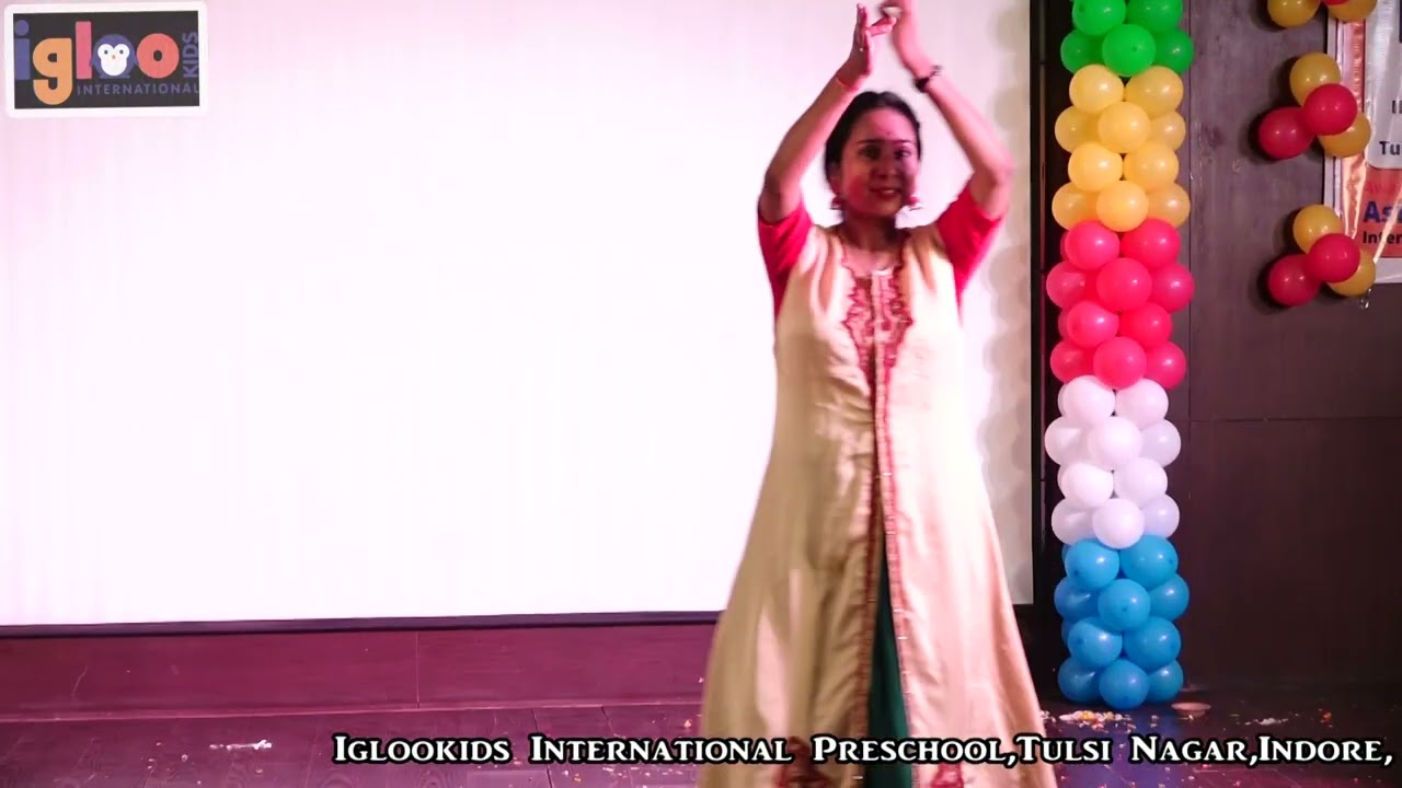 SHREE RAM CHANDRA KRUPALU -  HARSHA KHARE MADAM - CHOREOGRAPHER