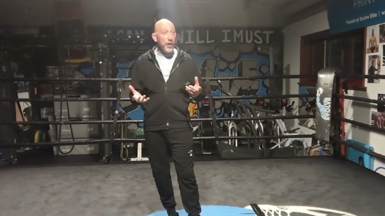 Martin Theobald Interviews....................... leading trainer Andy Gill