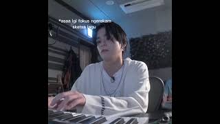 liat haruto duduk begitu akskamaksj #asahi #haruto #treasure #teume #kpop #trejo