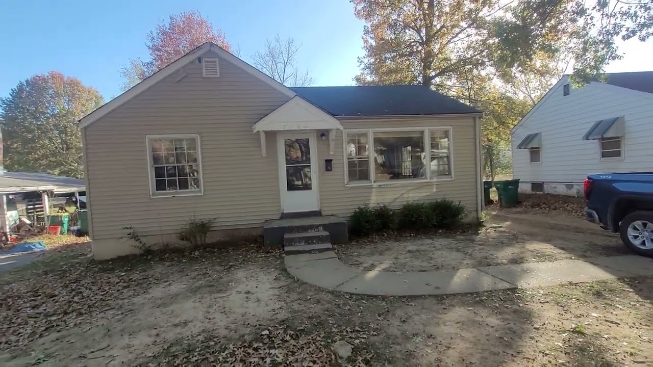 7806 Underhill Drive. St Louis 63133