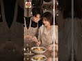 Clip cùng vào bếp của Hứa Khải và Đàm Tùng Vận đã dấy lên những cuộc thảo luận sôi nổi trên internet
