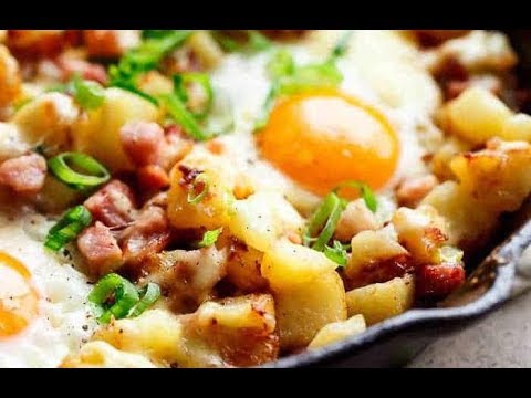 Cheesy Bacon And Egg Hash (Breakfast Skillet) - Cafe Delites