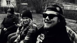 En Dag Med Familjen I April