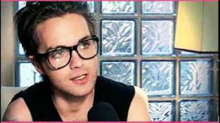 Celebrity Interview de Thomas Dekker - Kaboom Profile