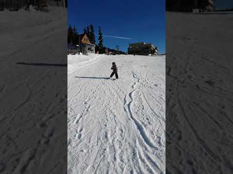 Videó: Síelés Tuckerman szakadékkal a Mount Washingtonon, NH